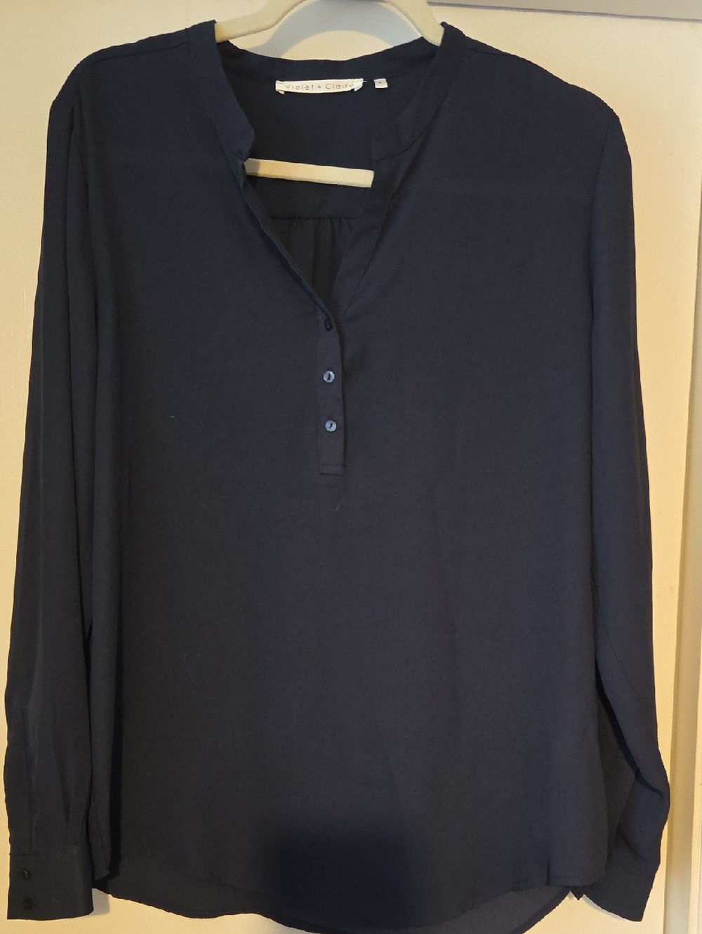 Violet & Claire Navy Long-Sleeve Vneck Blouse